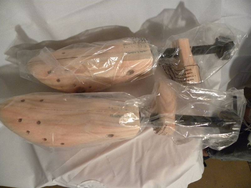 Wooden shoe stretchers