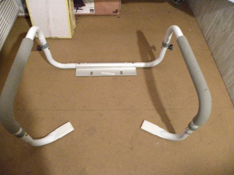 toilet seat safety handle