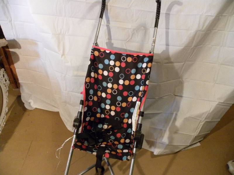 black  Kolcraft child stroller