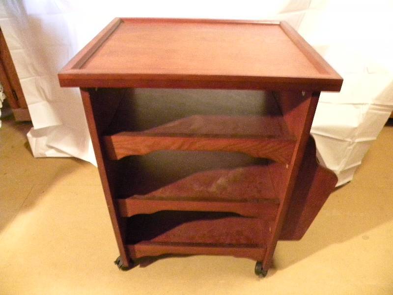 3 shelf table