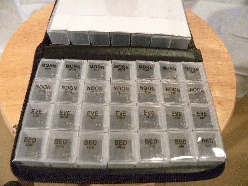 pill organizer