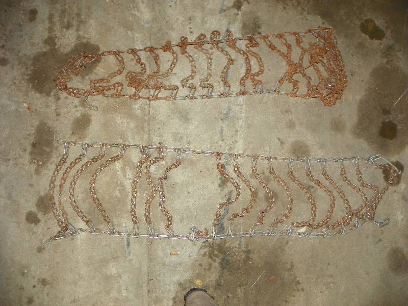 lot 9 image: 48 Tire Chains