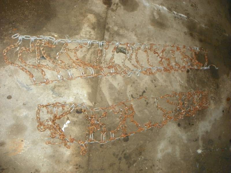 lot 12 image: 48 Tire Chains