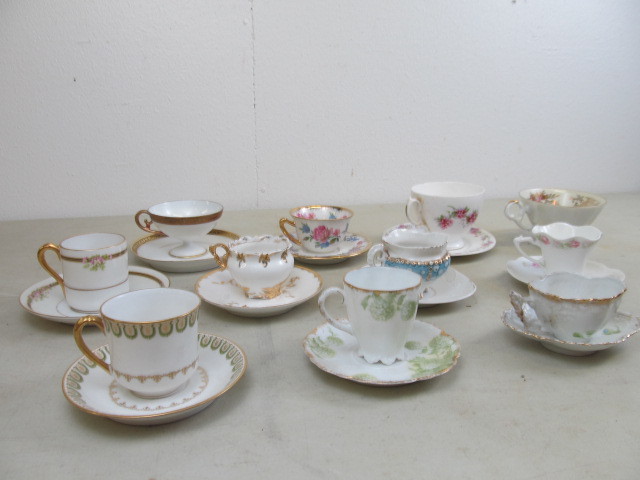 Collection of Vintage Teacups & Saucers
