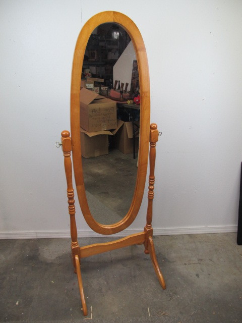 MINT Condition Oval Bedroom Mirror Stand
