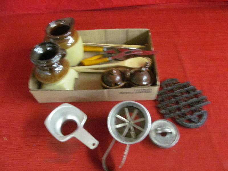 vintage kitchen ware