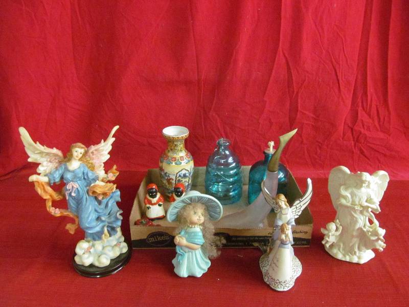 Porcelain  figurines