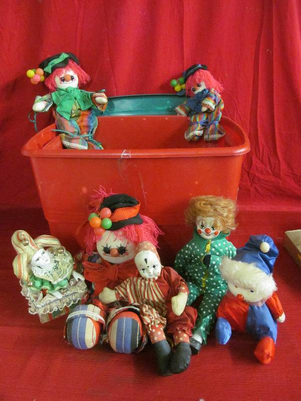 clowns