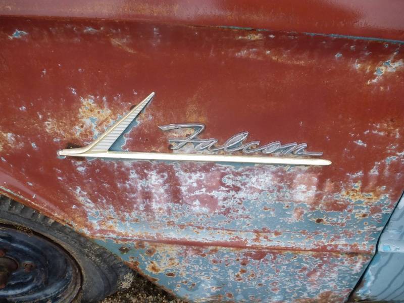 lot 2 image: 1962 Ford Falcon
