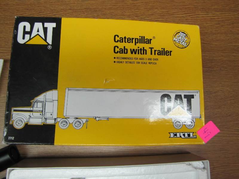 Ertl Caterpillar Die Cast Metal Toy