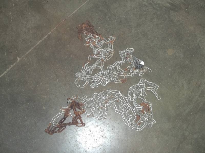 lot 2 image: Pair of snow blower chains
