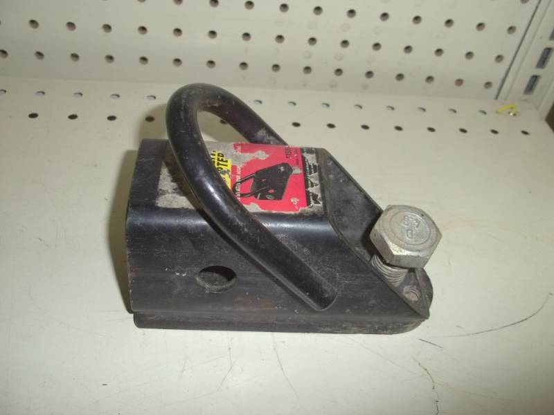 lot 3 image: ATV 2 receiver adapter