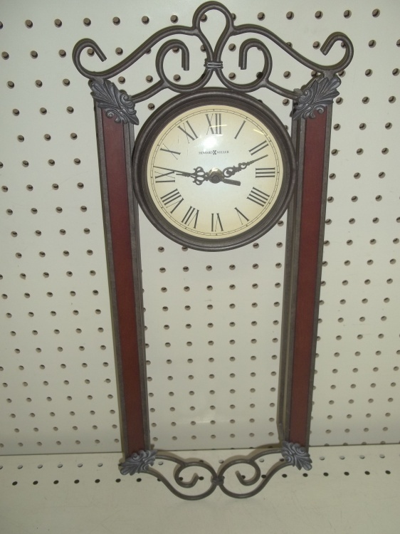 lot 34 image: Wall clock