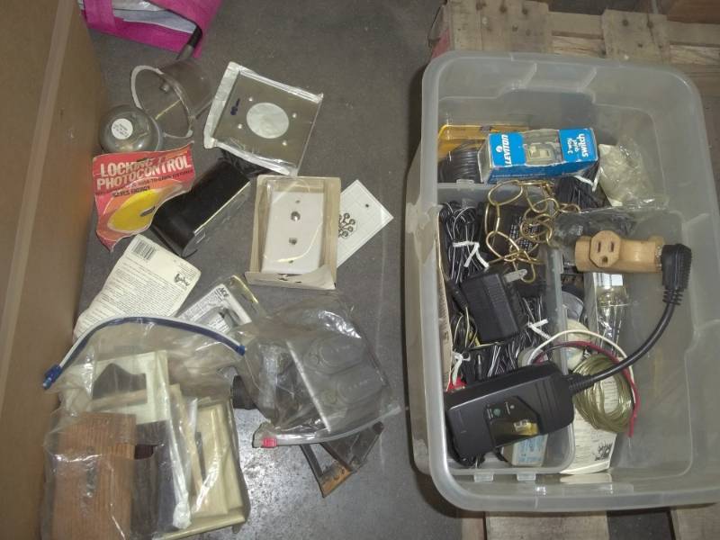 lot 42 image: Tub of electrical supplies and parts
