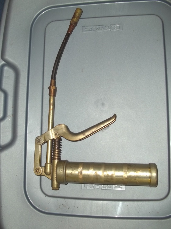 lot 58 image: Grease gun
