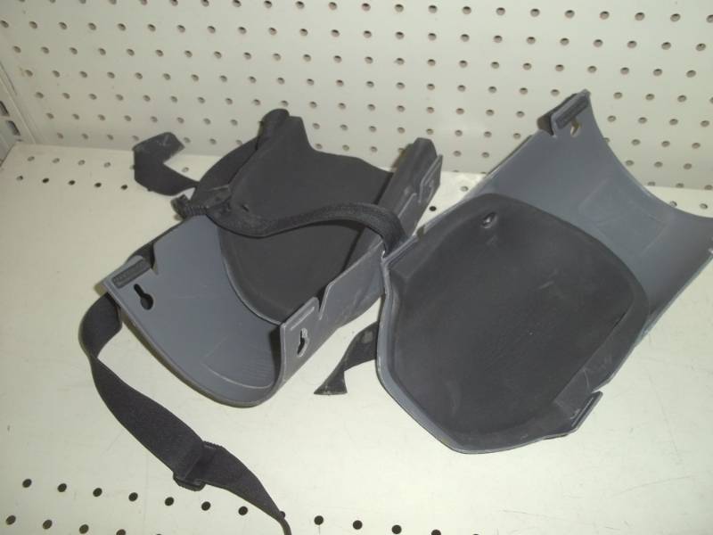 lot 62 image: Pair of knee pads