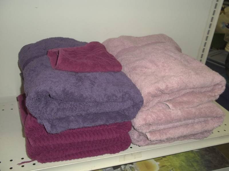 lot 188 image: Lot of Pink, Maroon and Purple Towels