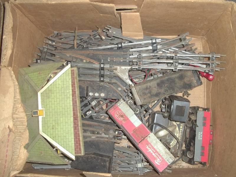 lot 200 image: Vintage Antique Train Set