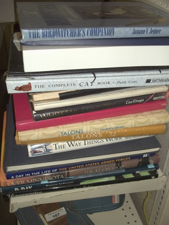 lot 204 image: Assortment of books