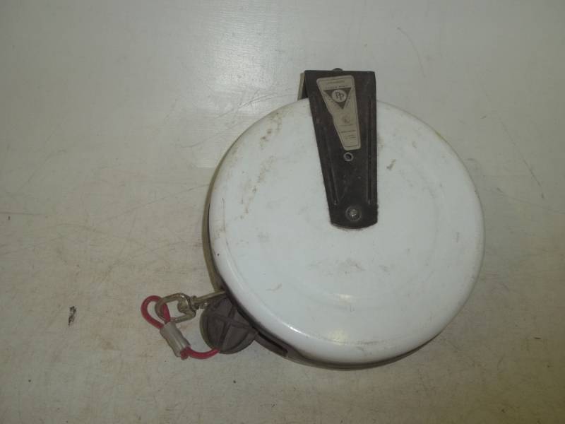 lot 267 image: Retracting tool holder cable