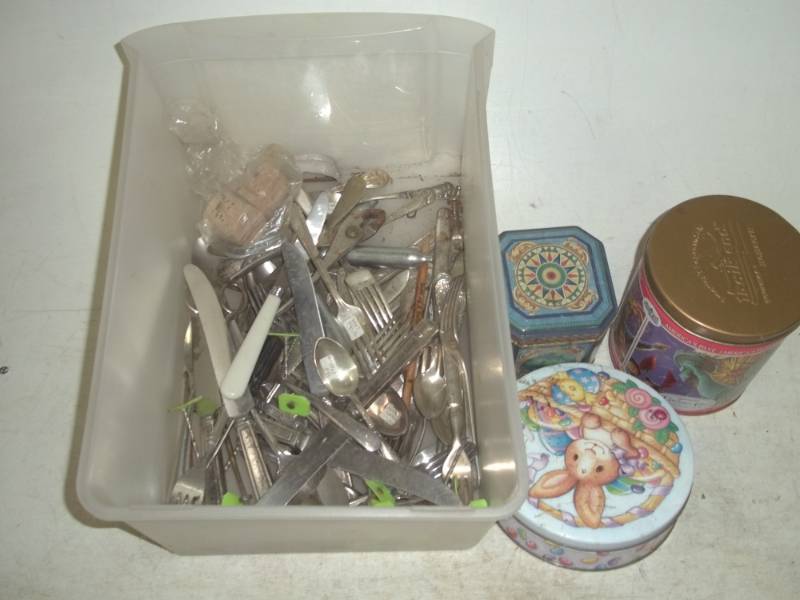 lot 276 image: Vintage silverware in tins