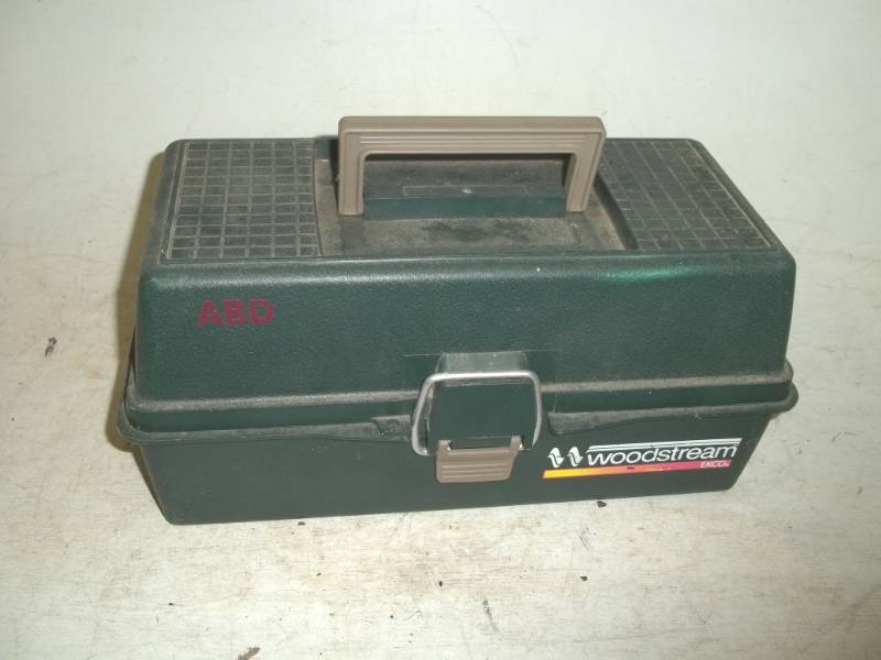 lot 290 image: Tackle box