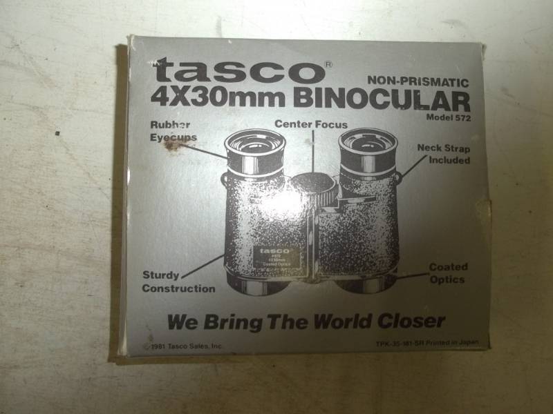 lot 324 image: Tasco binoculars