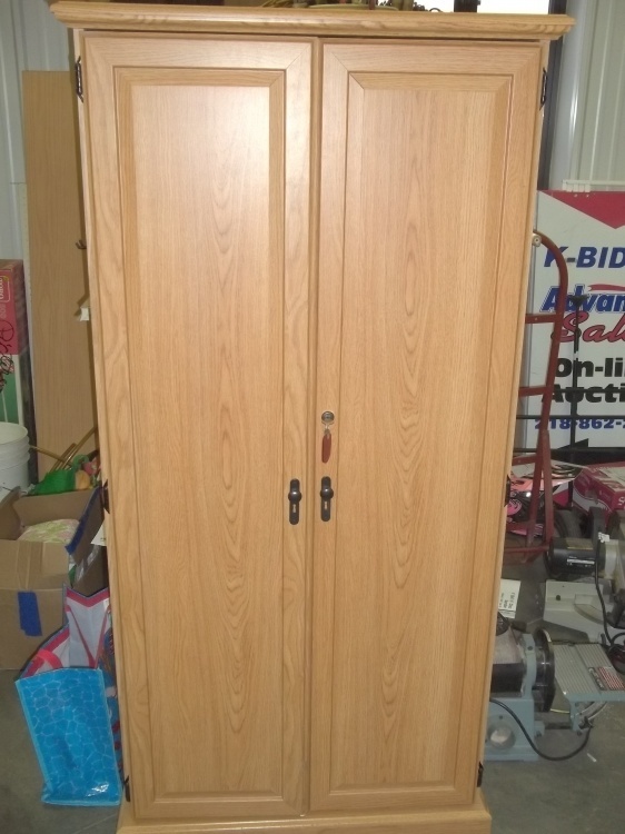 lot 349 image: Computer cabinet 64 x 32 x 23 with key