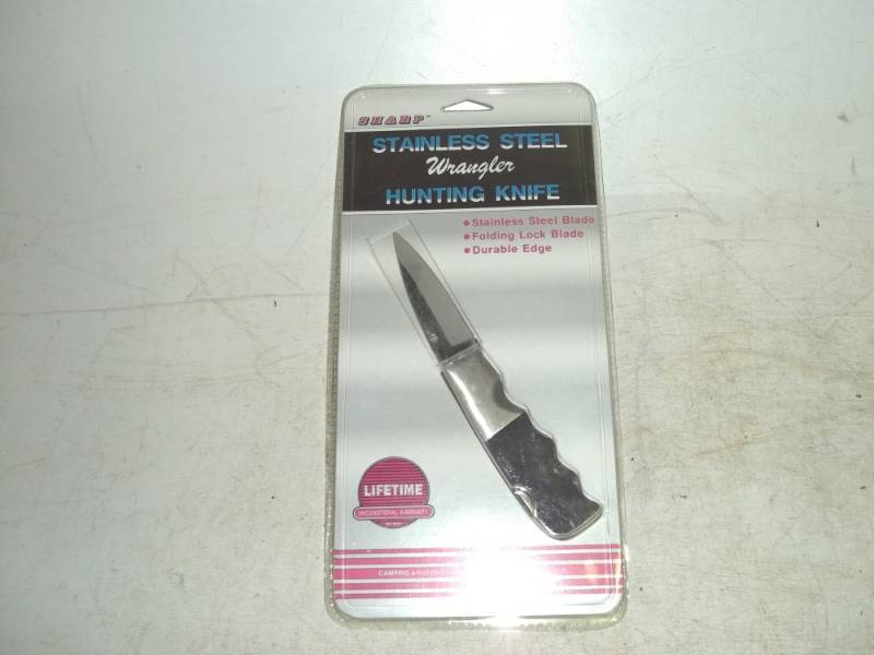 lot 350 image: Stainless steel Wrangler hunting knife