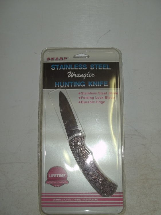 lot 352 image: Stainless steel Wrangler hunting knife