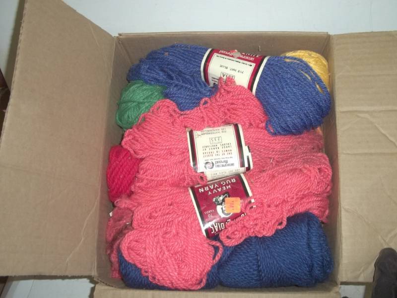 lot 359 image: Box of yarn