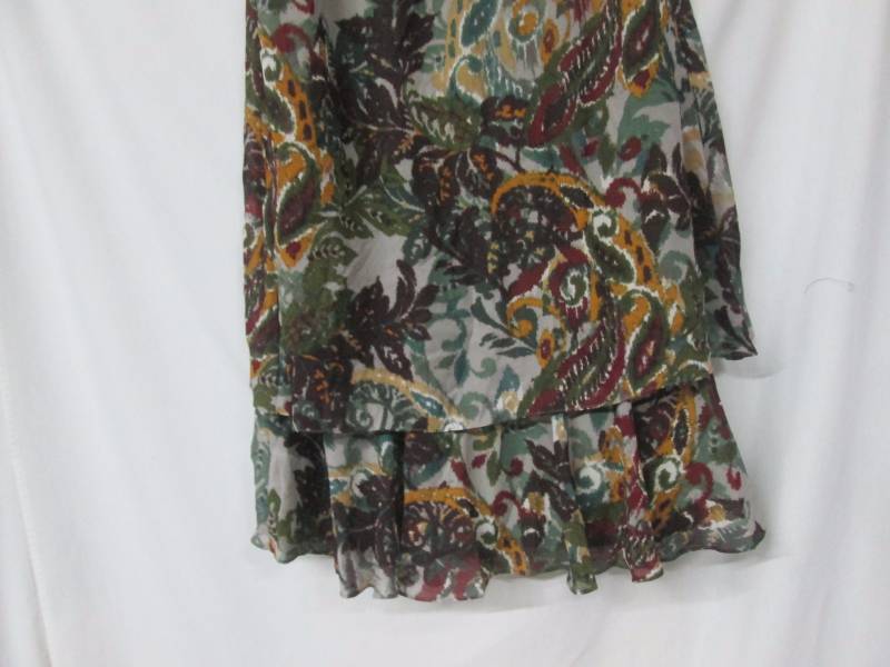 lot 102 image: Lola P Tie-Dye Dress