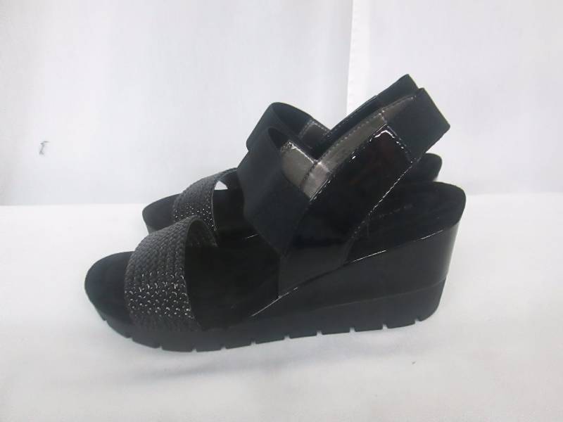 lot 55 image: Bandolino Womens Mateja Wedge Sandals