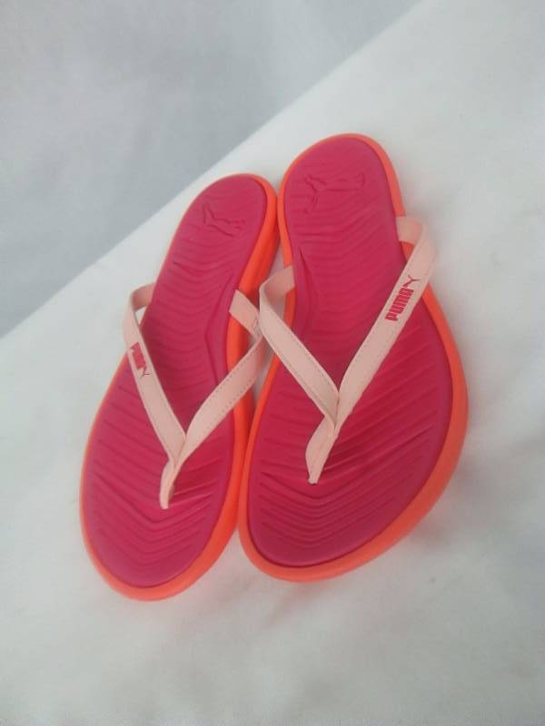 lot 72 image: Puma Womens Lux Flip Pro Thong Sandal - Peach