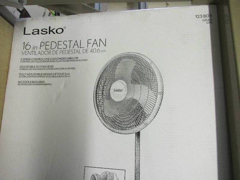 Lasko 16 inch pedestal fan w 3 speeds