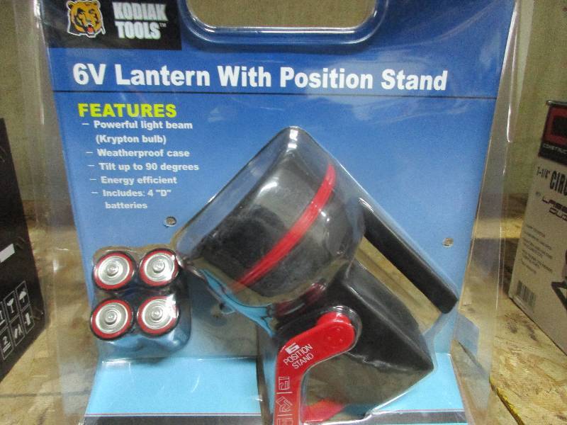 6 volt lantern w stand NEW