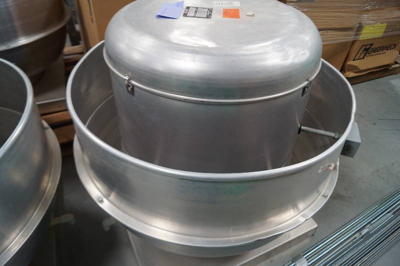 lot 8 image: Rooftop Exhaust Fan