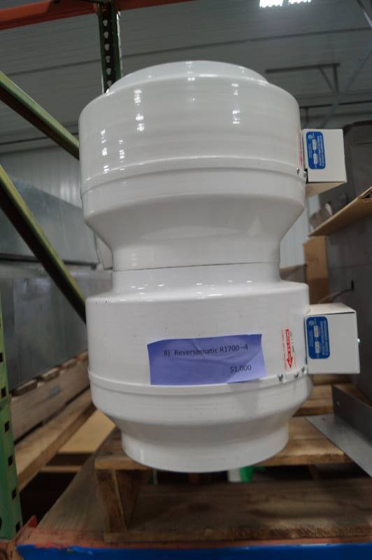 lot 13 image: Inline Duct Fan