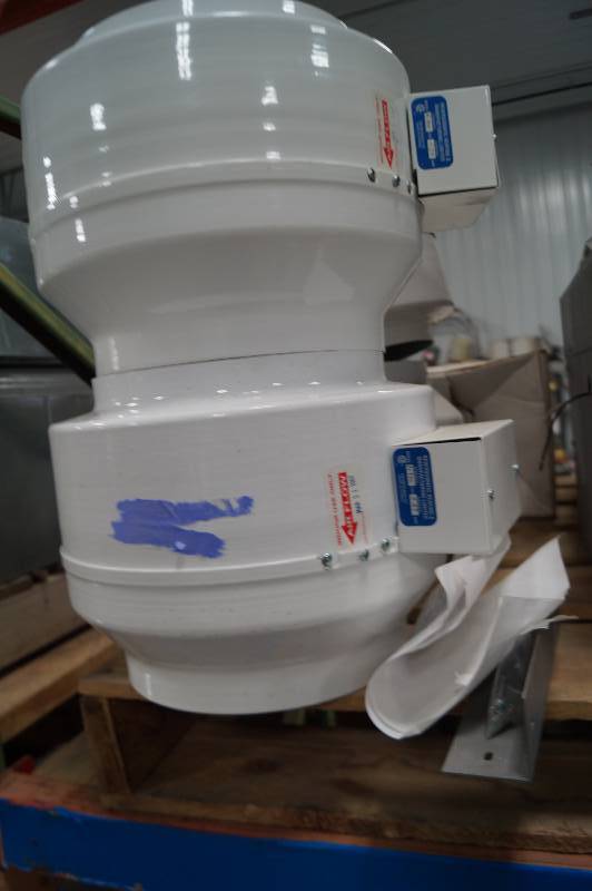 lot 14 image: Inline Duct Fan