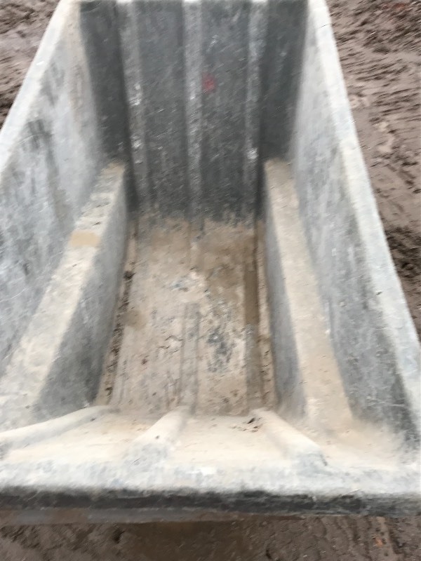Rubbermaid Dump Cart