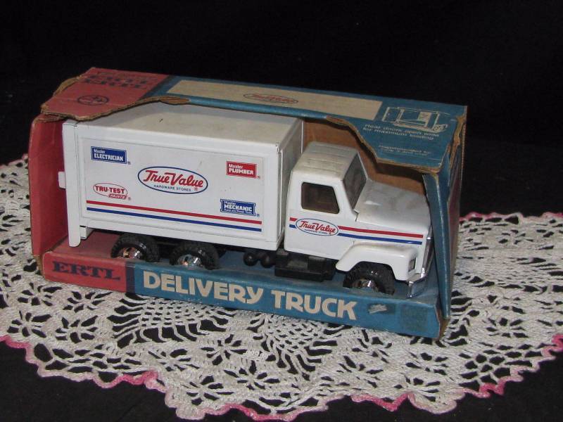 Ertl Delivery Truck