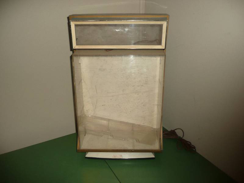 Vintage Lighted Display Piece - Very Cool - needs a bulb setup