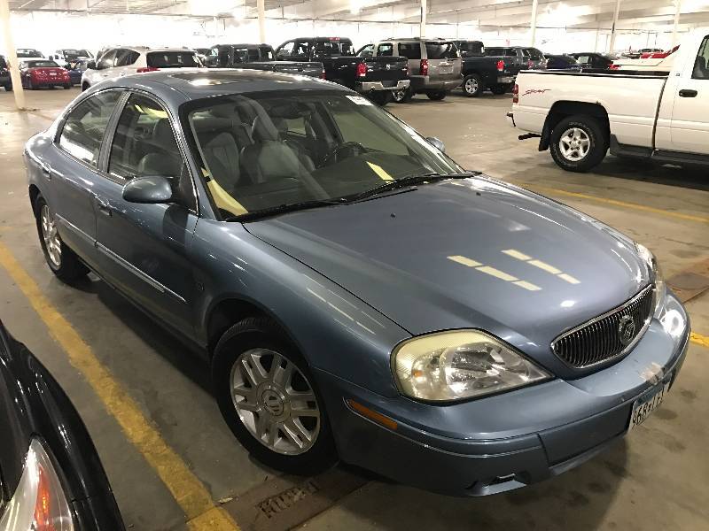 lot 5 image: 2005 Mercury Sable LS