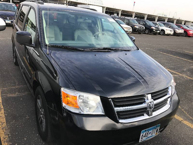lot 15 image: 2009 Dodge Grand Caravan SXT Stow & Go