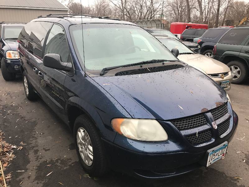 lot 25 image: 2002 Dodge Grand Caravan Sport