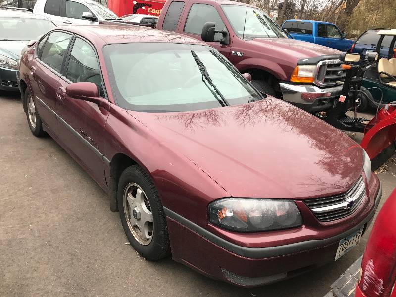 lot 37 image: 2002 Chevrolet Impala LS
