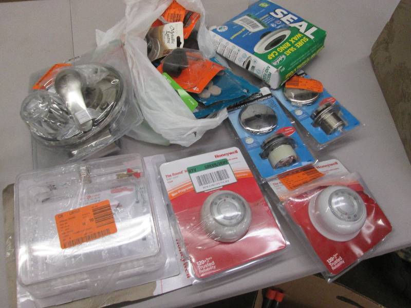 lot 98 image: Misc Lot 2 Thermostats, Floor prot...