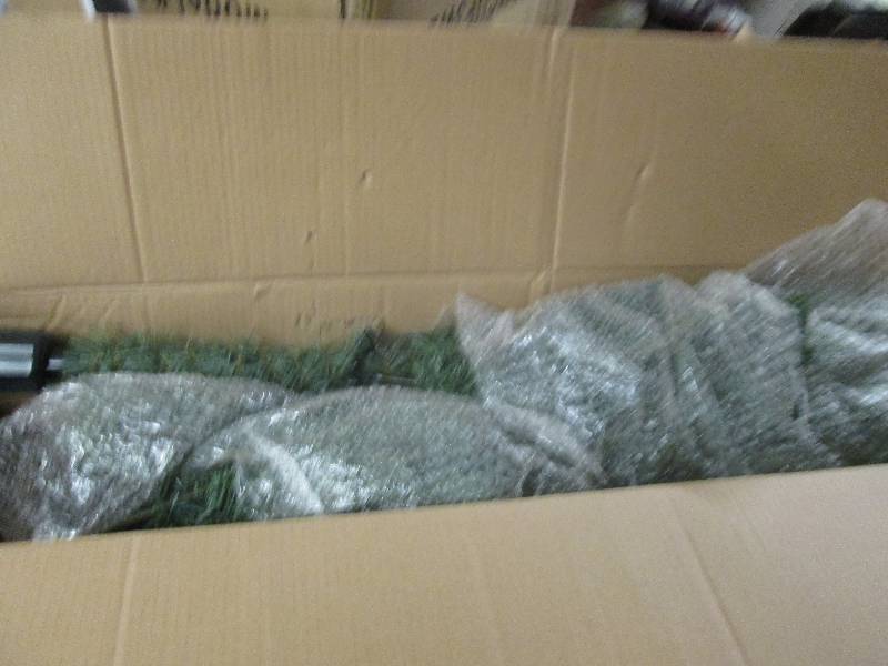 6.5ft prelit verde spruce ...