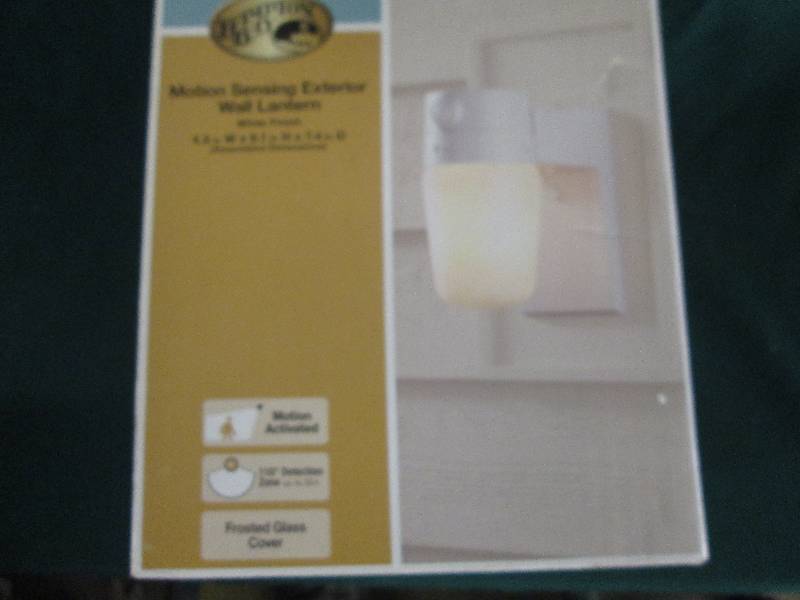 Hampton Bay motion sensing exterior...