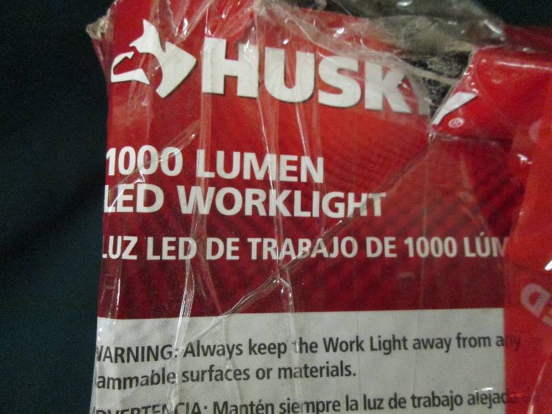 Husky LED work light open box teste...
